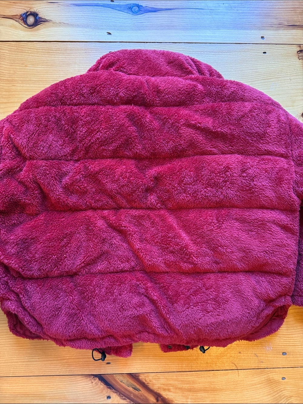 Urban Outfitters Plush Puffer Jacket in Berry Red - Picture 3 of 3